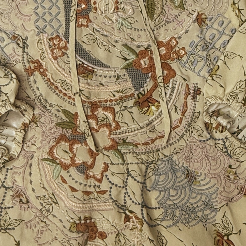 JOHNNY WAS BIYA Silk Blouse Embroidered Top Neutral Floral V-Neck Size Small - Picture 7 of 10